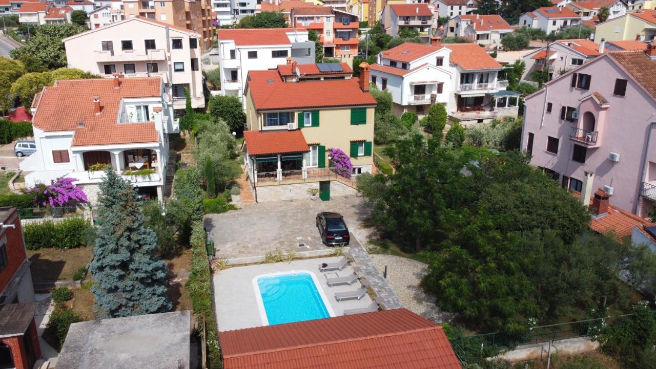 Lux Nina With Six Bedrooms, Private Pool, Sauna Willa Zadar
