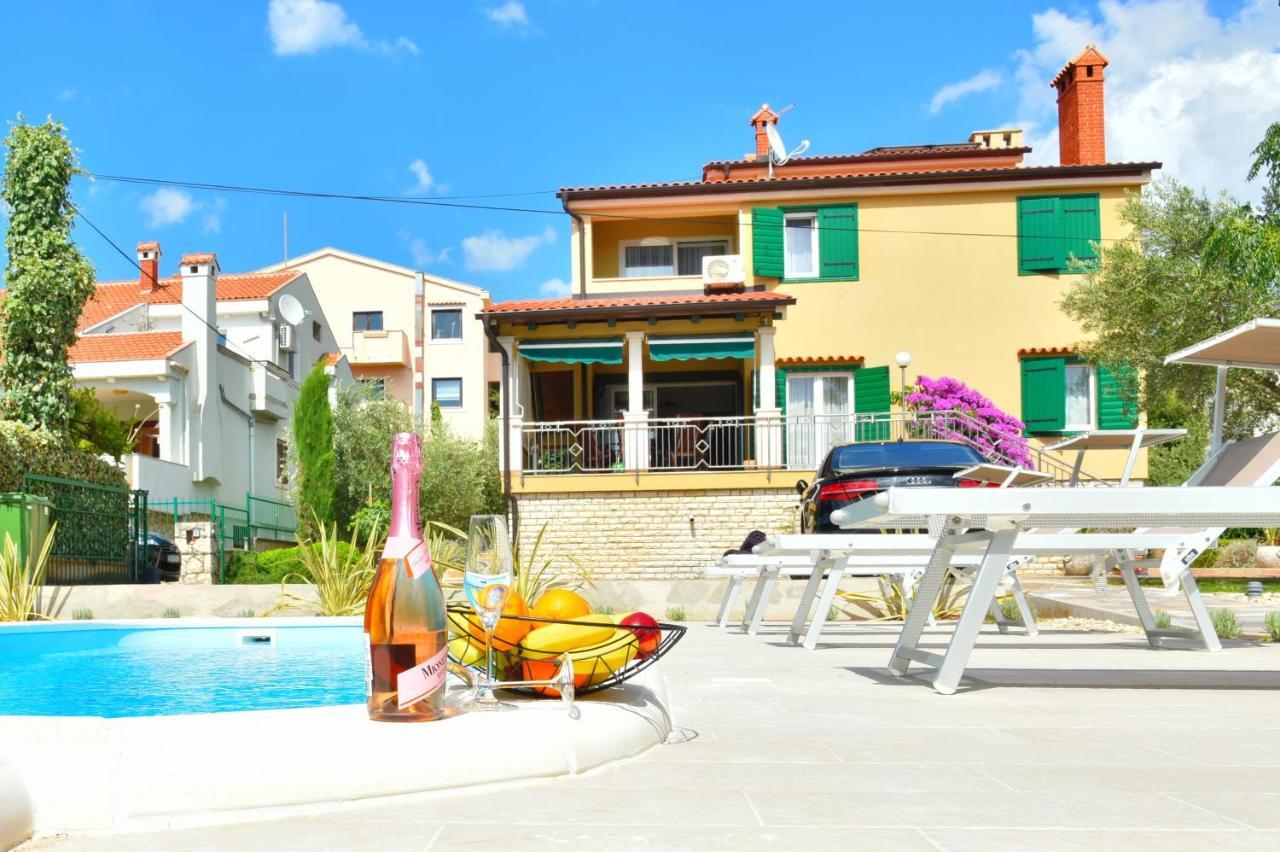 Willa Lux Nina With Six Bedrooms, Private Pool, Sauna Zadar