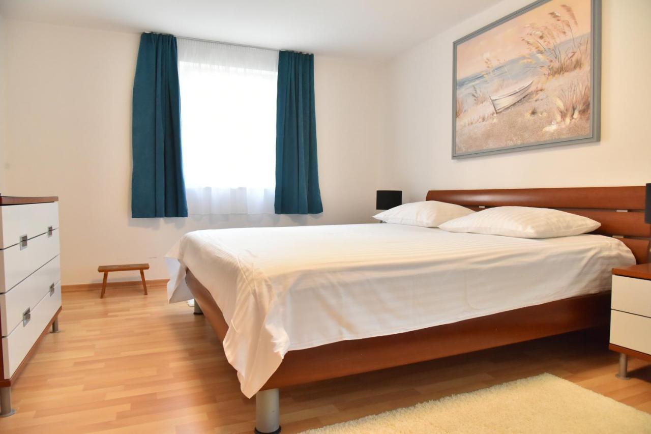 Willa Lux Nina With Six Bedrooms, Private Pool, Sauna Zadar