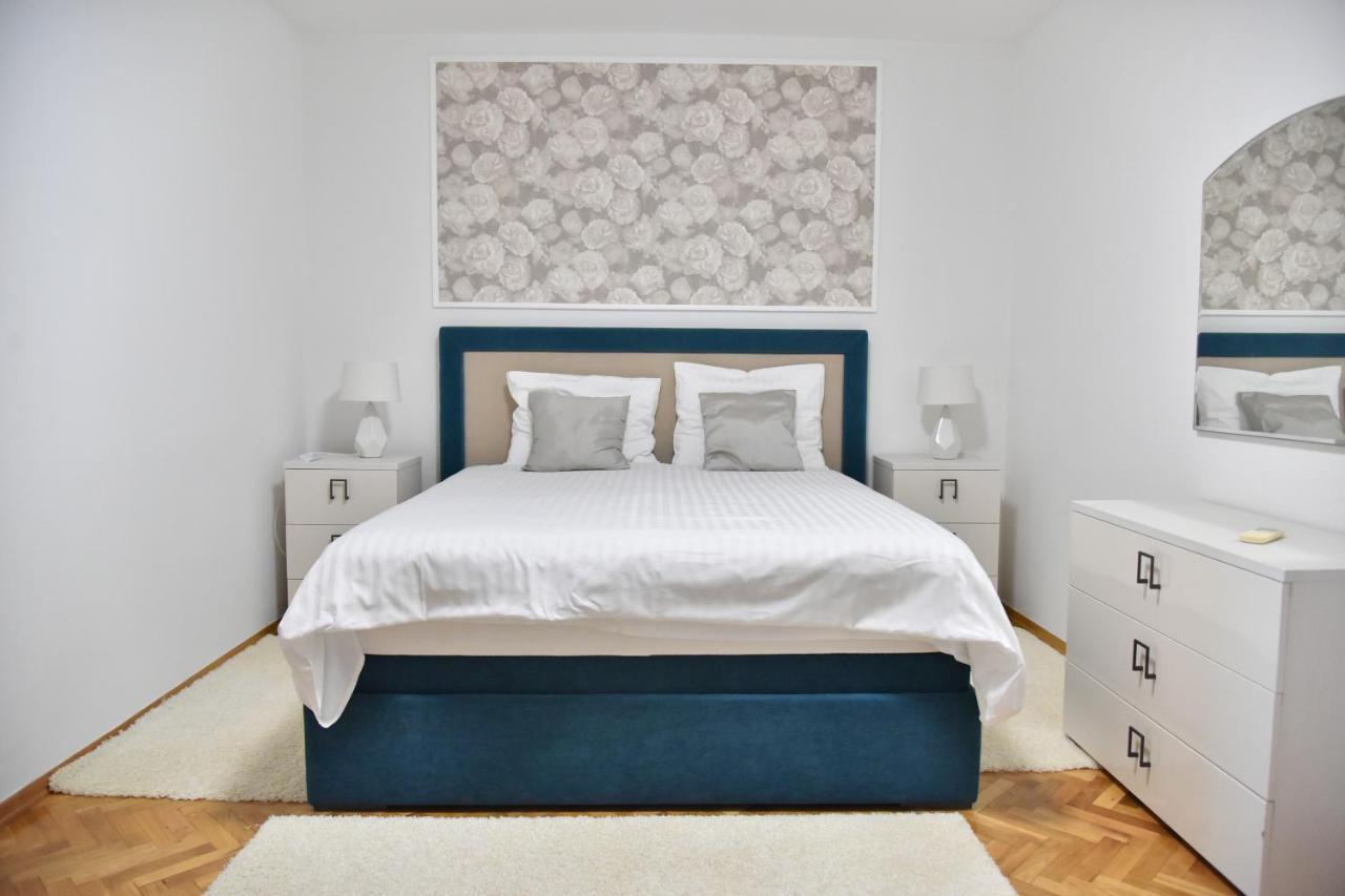 Willa Lux Nina With Six Bedrooms, Private Pool, Sauna